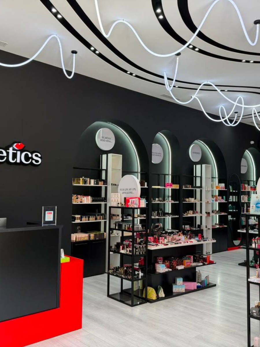 7 Cosmetics Tiranë — view 1