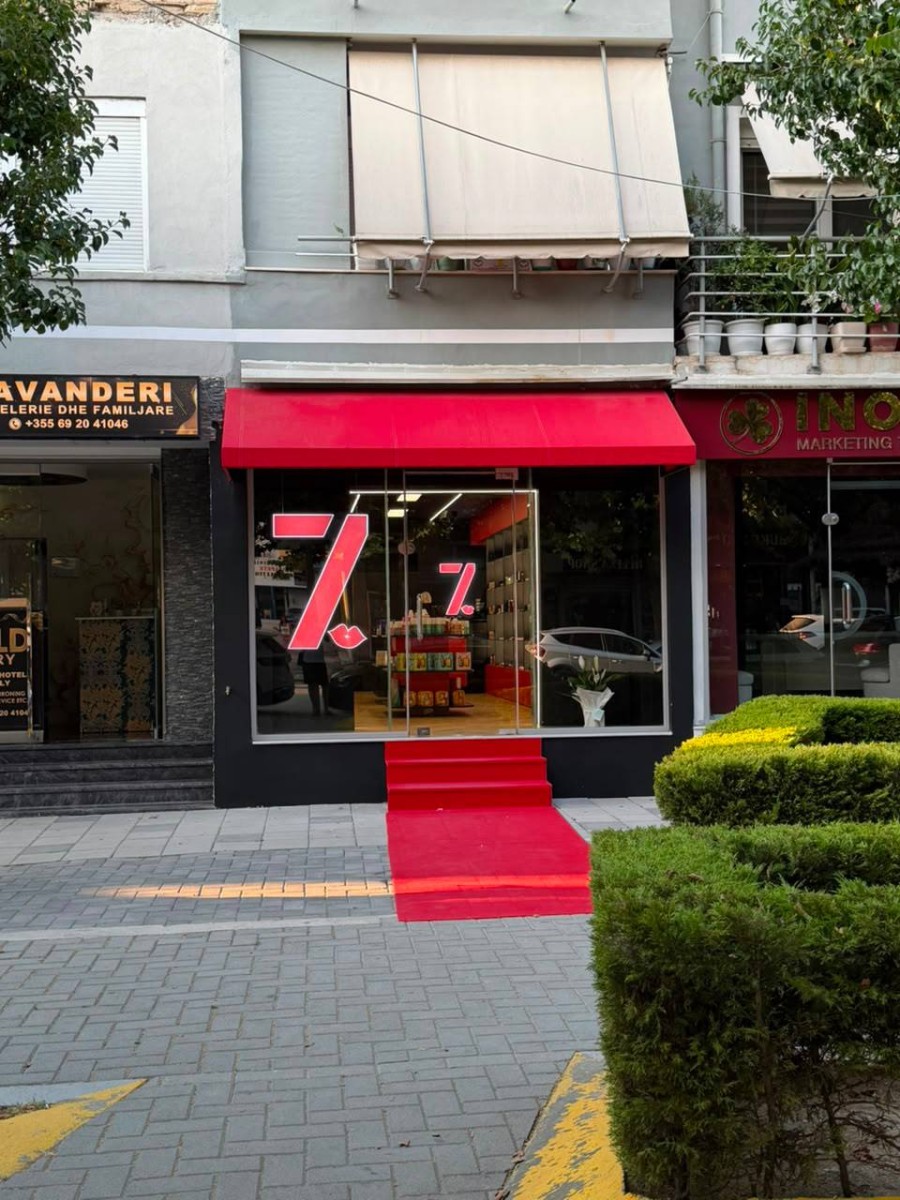 7 Cosmetics Vlorë — view 1